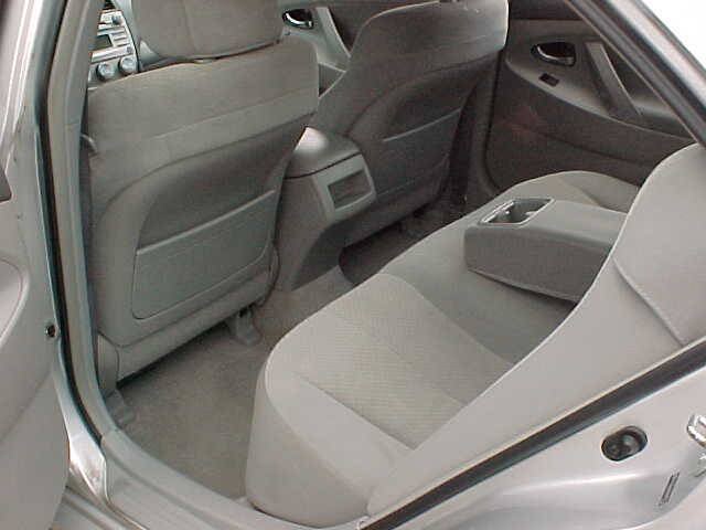Used 2009 Toyota Camry LE FWD image 16