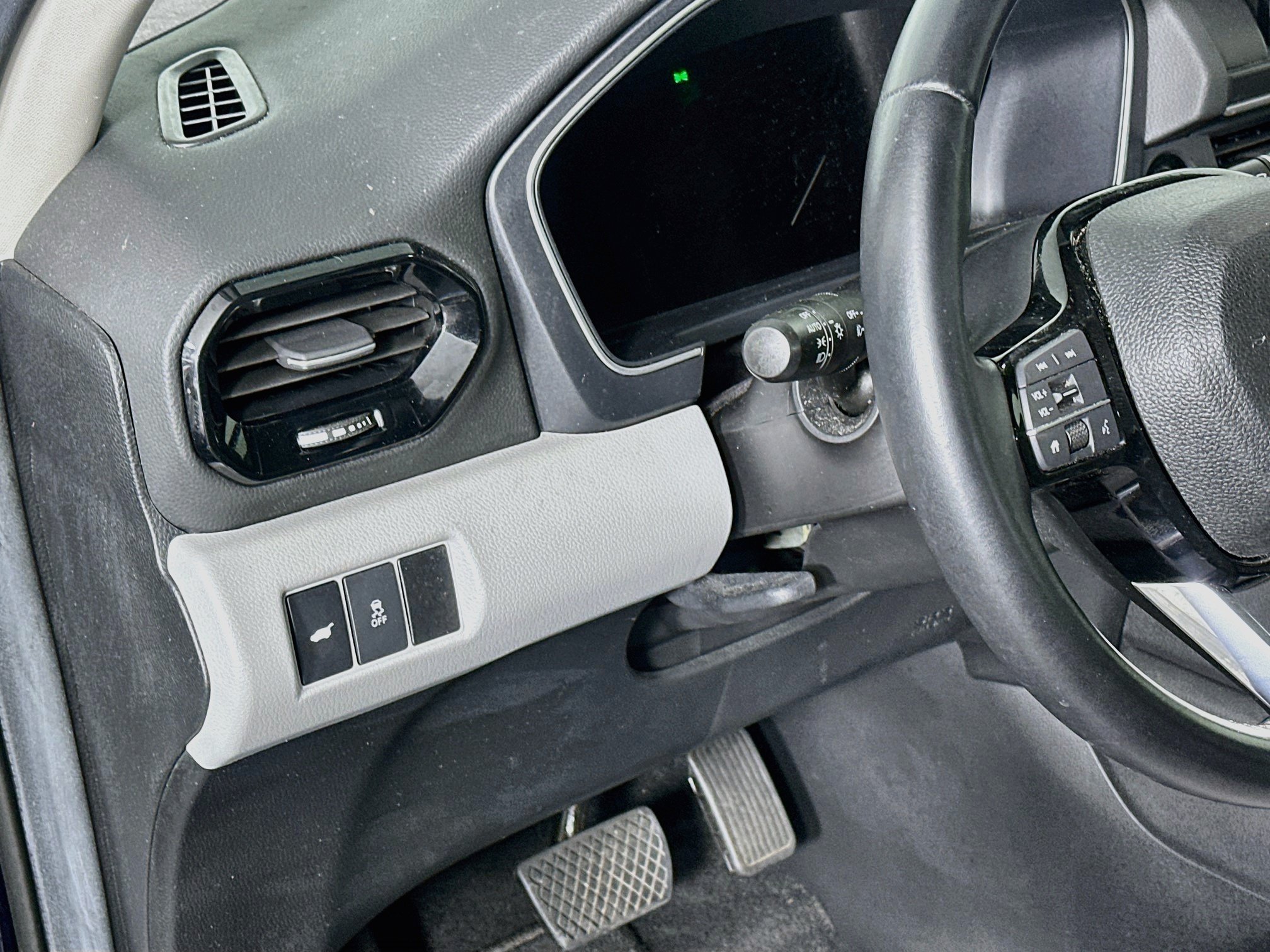 Used 2025 Honda Pilot EX-L image 17