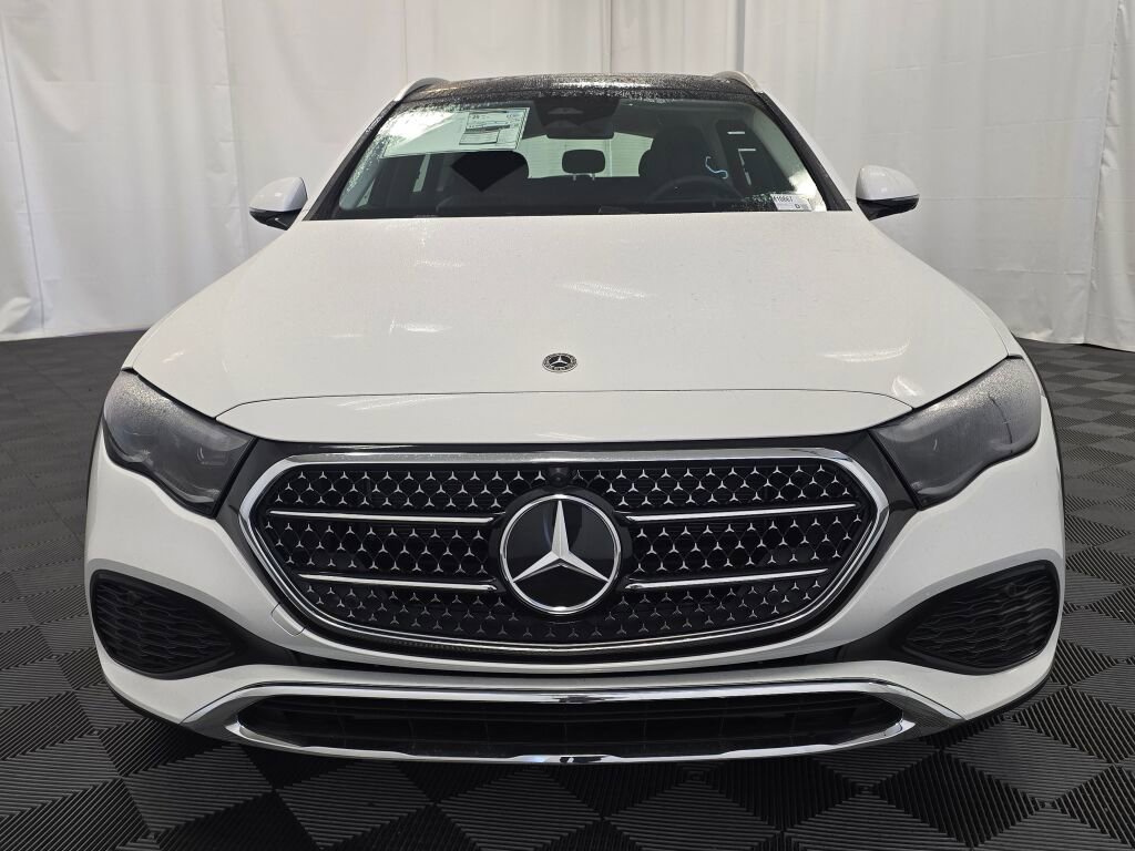 New 2026 Mercedes-Benz E 450 4MATIC All-Terrain Wagon image 9