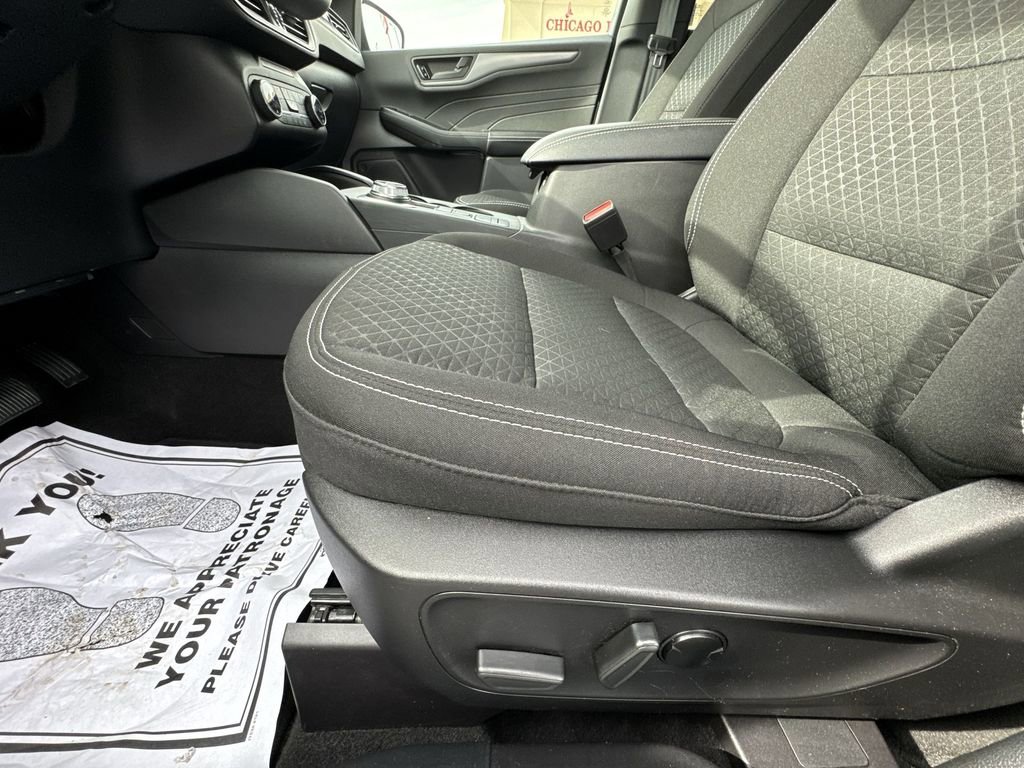 Used 2024 Ford Escape Active w/ Cold Weather Package image 12