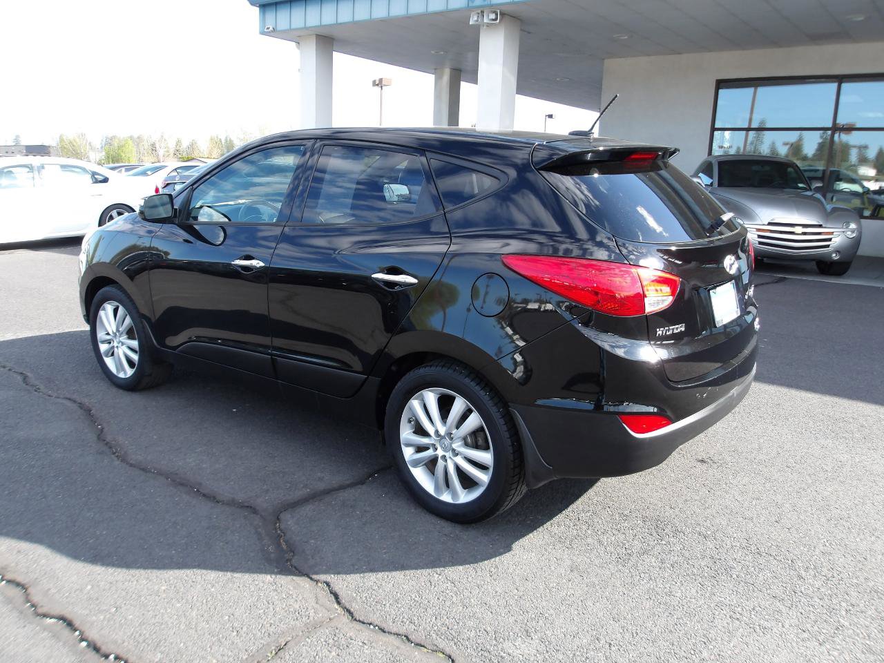 Used 2013 Hyundai Tucson Limited w/ Premium Pkg AWD/4WD image 3