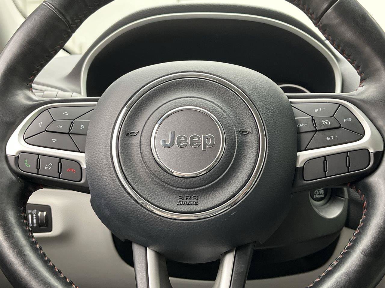 Used 2018 Jeep Compass Limited AWD/4WD image 13