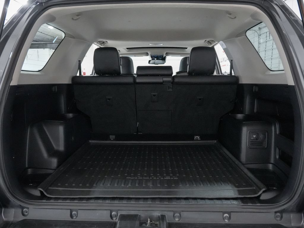 Used 2023 Toyota 4Runner TRD Off-Road Premium w/ Off Road Premium Plus Package AWD/4WD image 40