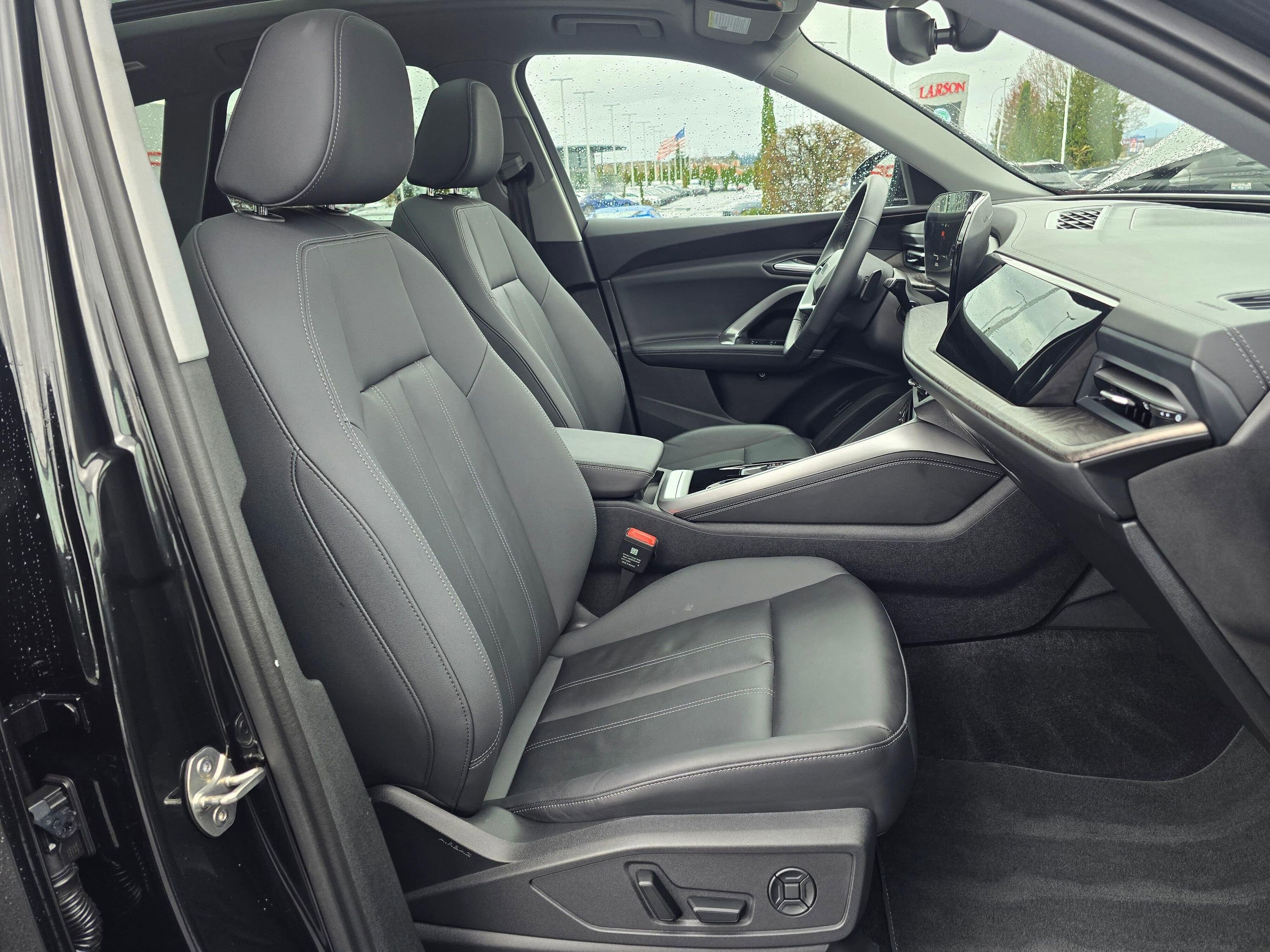 Certified 2025 Audi Q5 Premium w/ Convenience Package image 28