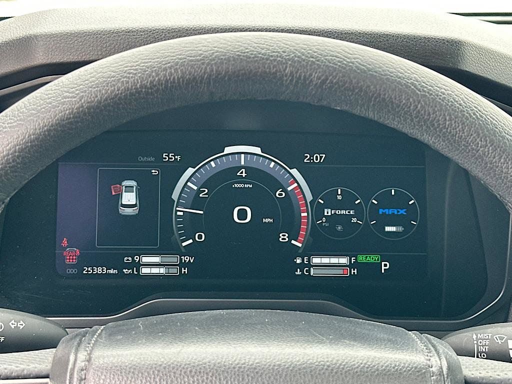 Certified 2025 Toyota Sequoia SR5 AWD/4WD image 28