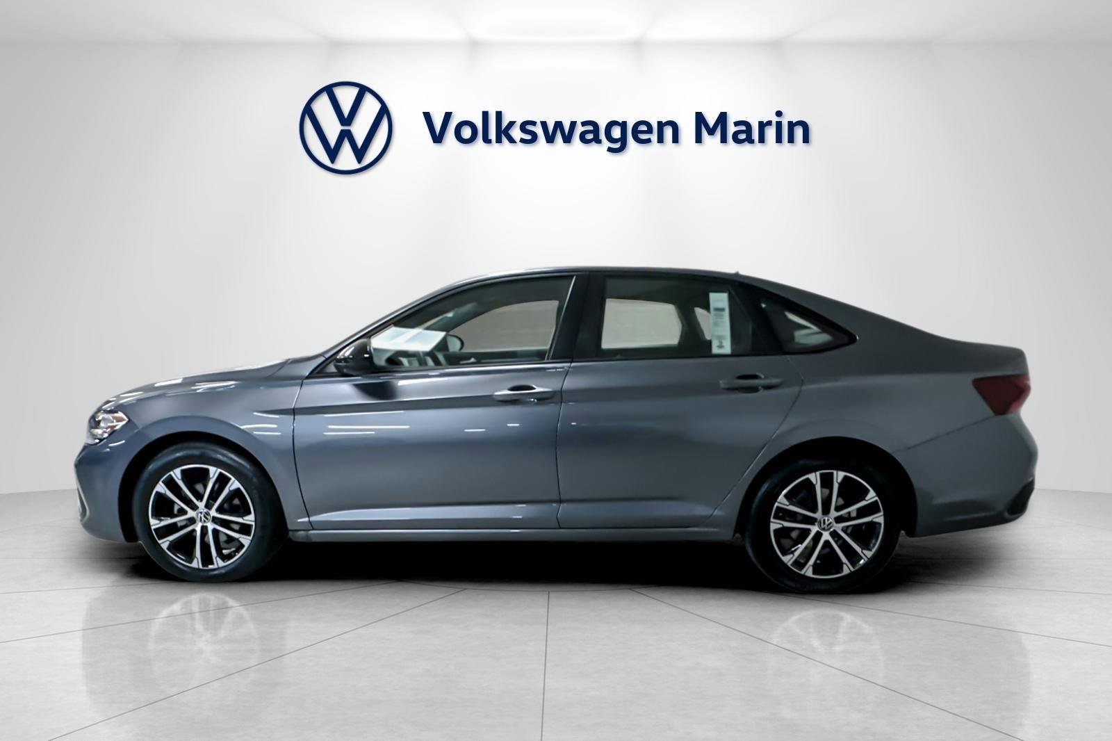 Used 2022 Volkswagen Jetta Sport image 2