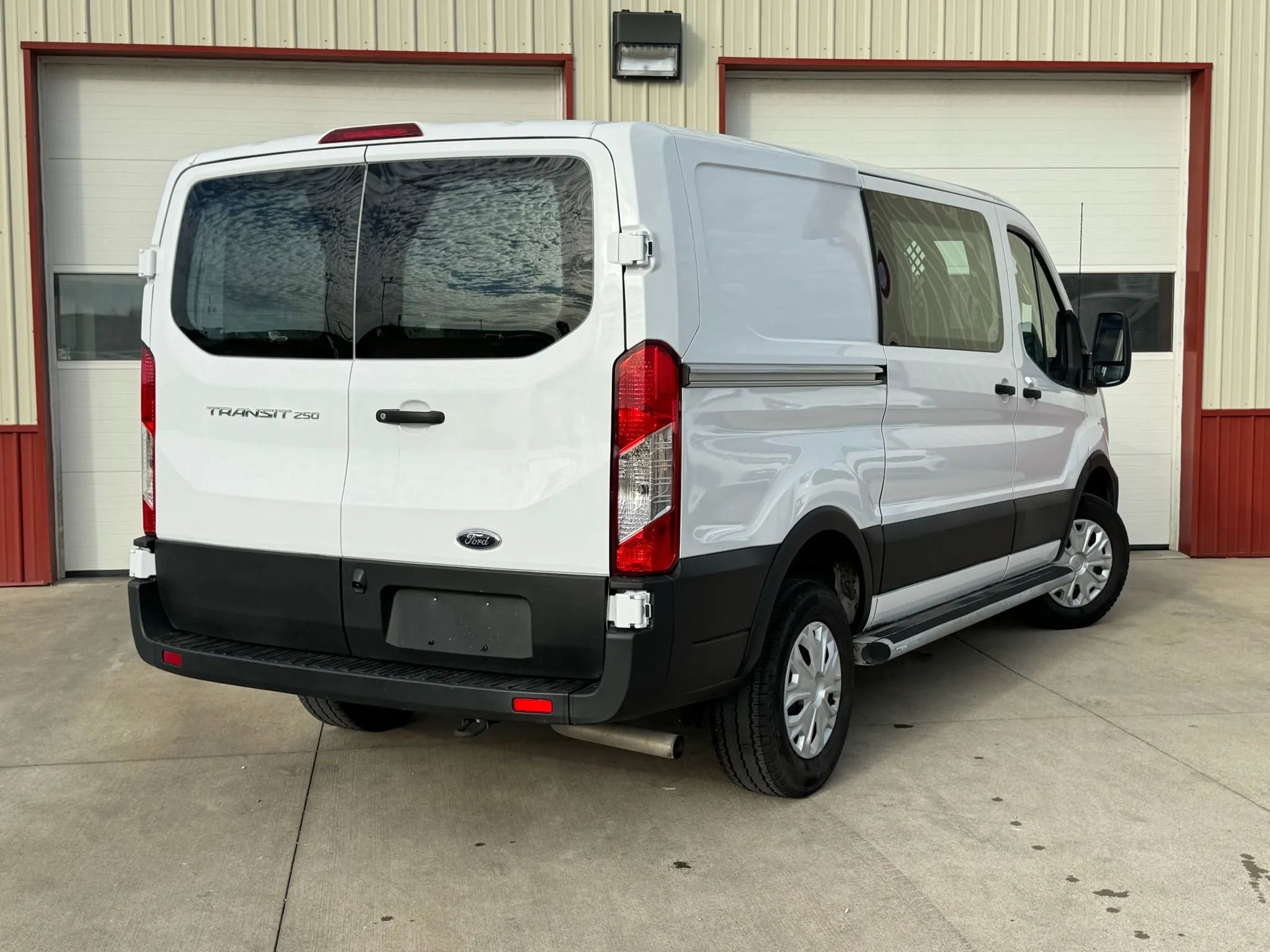 Used 2024 Ford Transit 250 Low Roof w/ Exterior Upgrade Package image 18