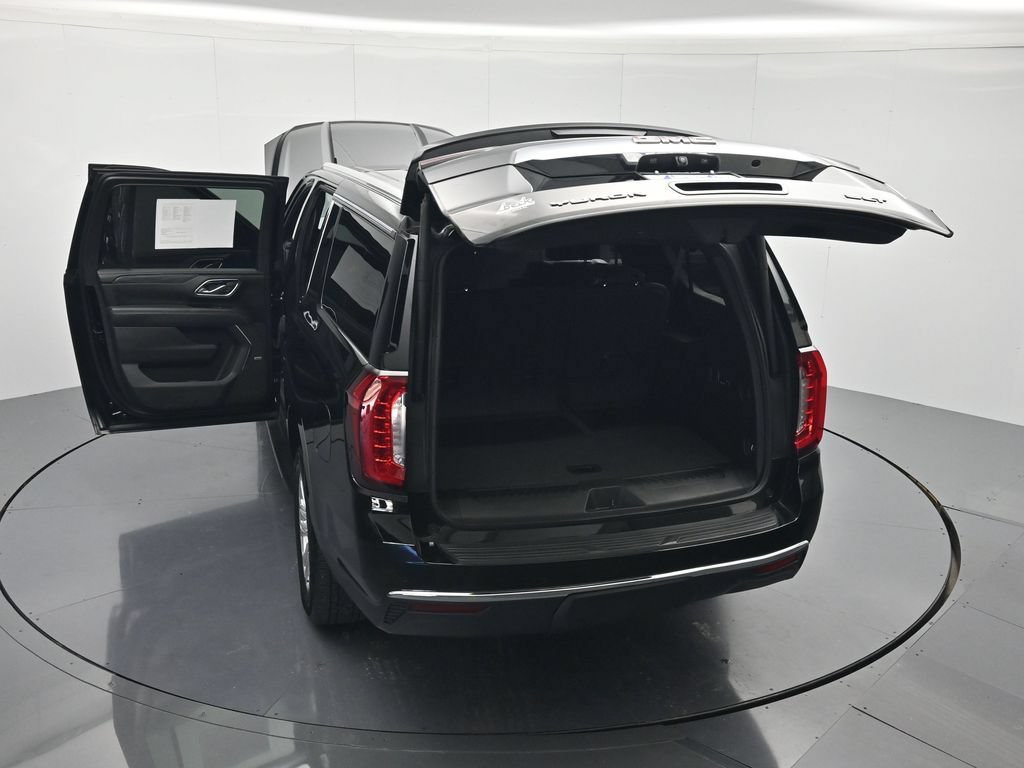 Used 2023 GMC Yukon XL SLT w/ SLT Luxury Package AWD/4WD image 48