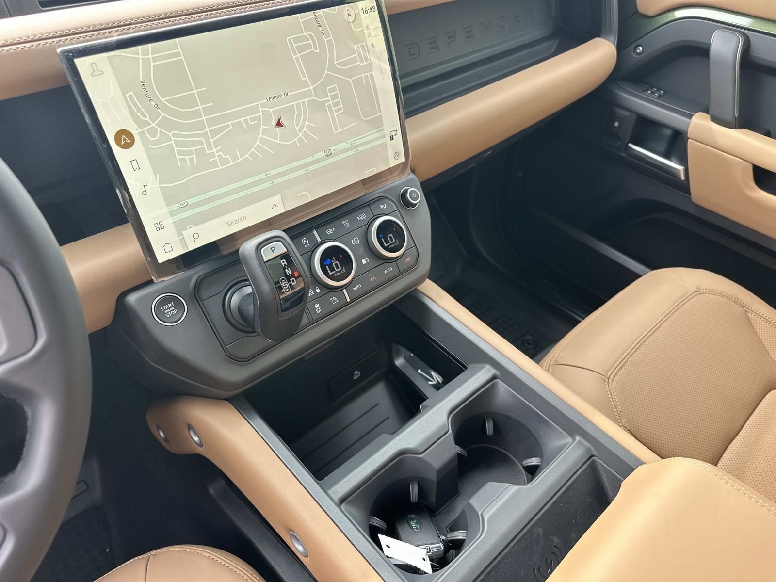 New 2026 Land Rover Defender 110 X-Dynamic SE AWD/4WD image 14
