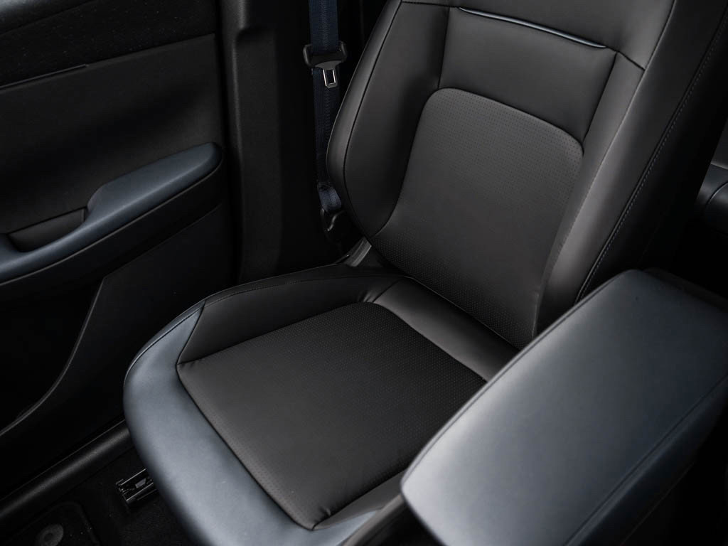 New 2026 Nissan Leaf SV+ w/ Illuminated Package image 25