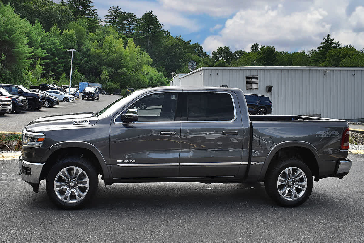 Used 2024 RAM 1500 Limited w/ Off Road Group AWD/4WD image 4