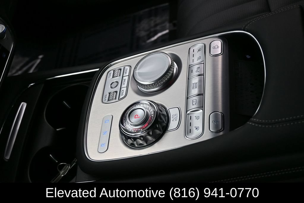 Used 2024 Genesis G90 3.5T AWD/4WD image 23