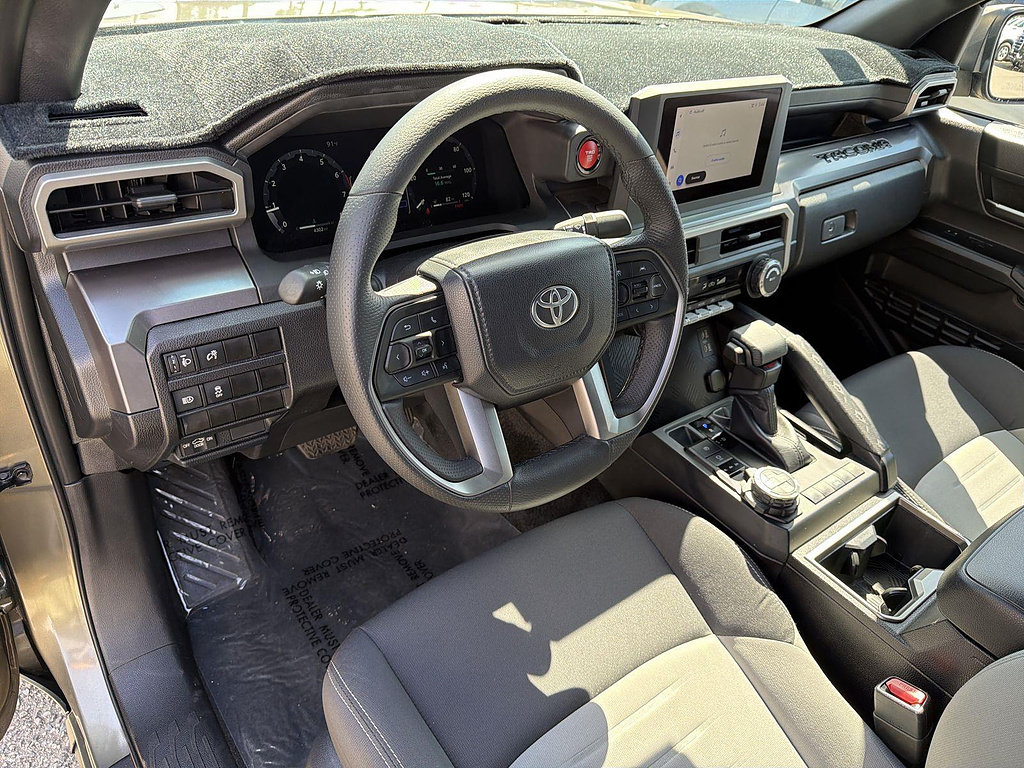 Used 2025 Toyota Tacoma TRD Off-Road AWD/4WD image 9