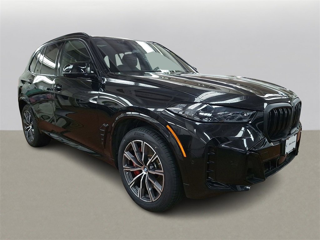 Used 2025 BMW X5 M60i w/ Executive Package image 3