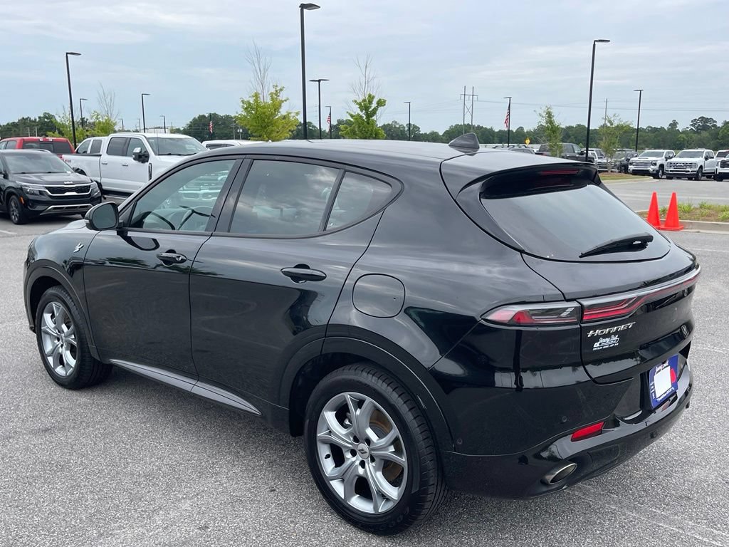 Certified 2025 Dodge Hornet R/T w/ Tech Pack AWD/4WD image 18