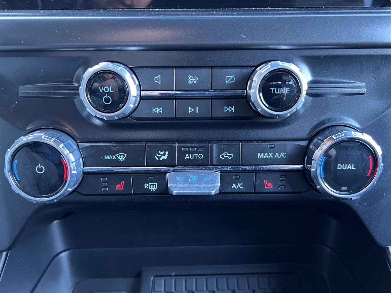 Used 2024 Ford F150 XLT w/ Equipment Group 303A High image 30