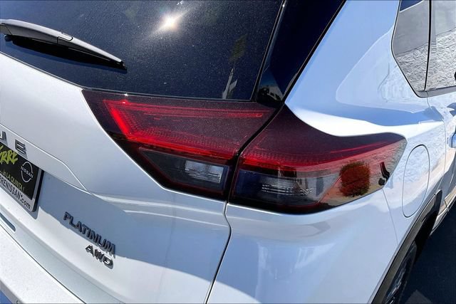 New 2026 Nissan Rogue Platinum w/ Platinum Premium Package AWD/4WD image 11