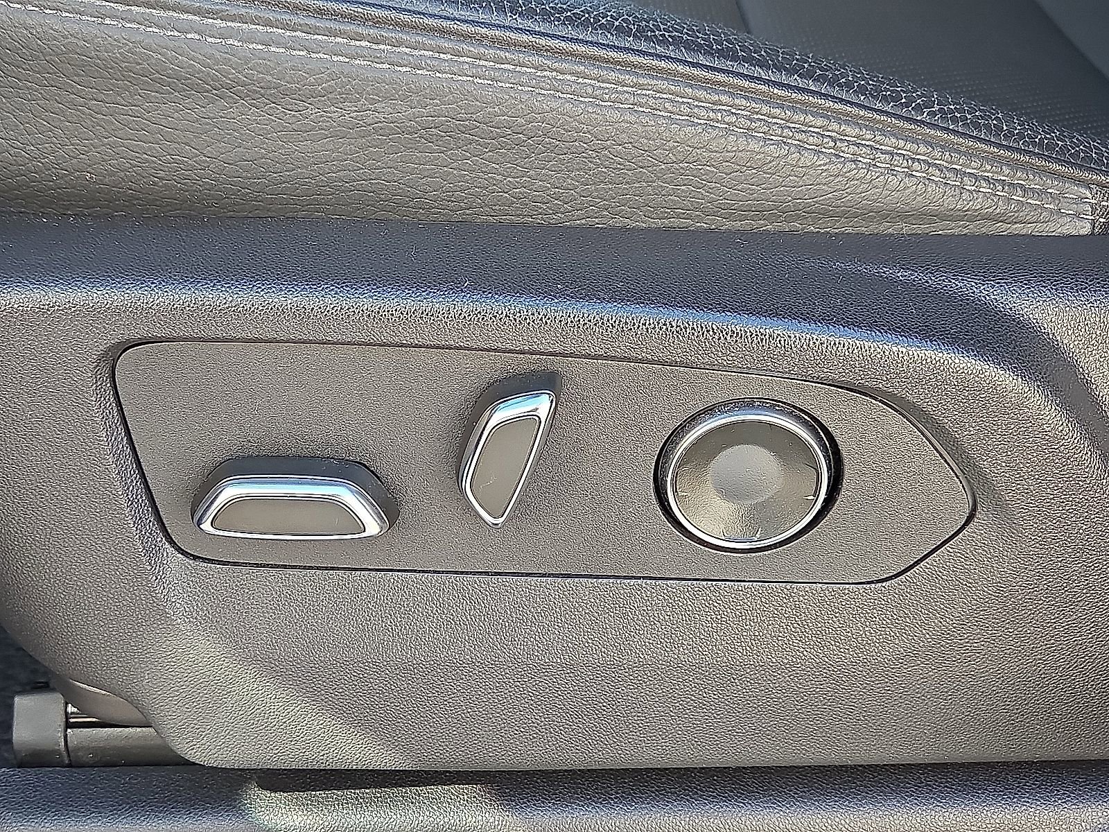 Used 2024 GMC Sierra 1500 Denali image 11