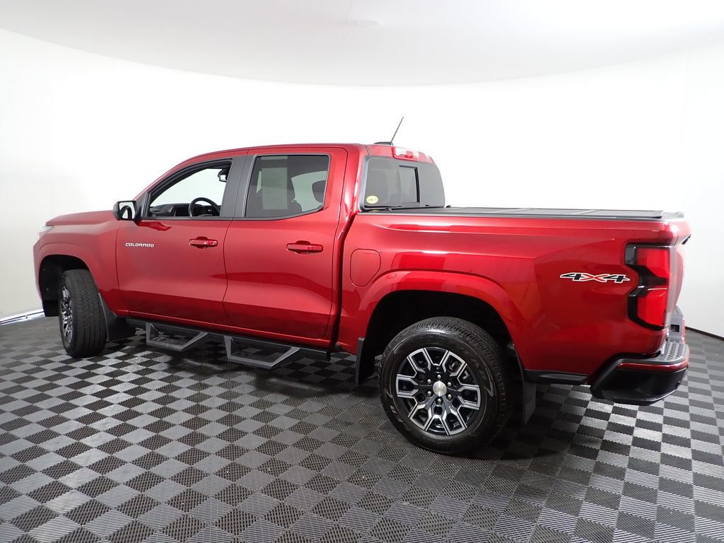 Used 2024 Chevrolet Colorado LT w/ LT Convenience Package III AWD/4WD image 12