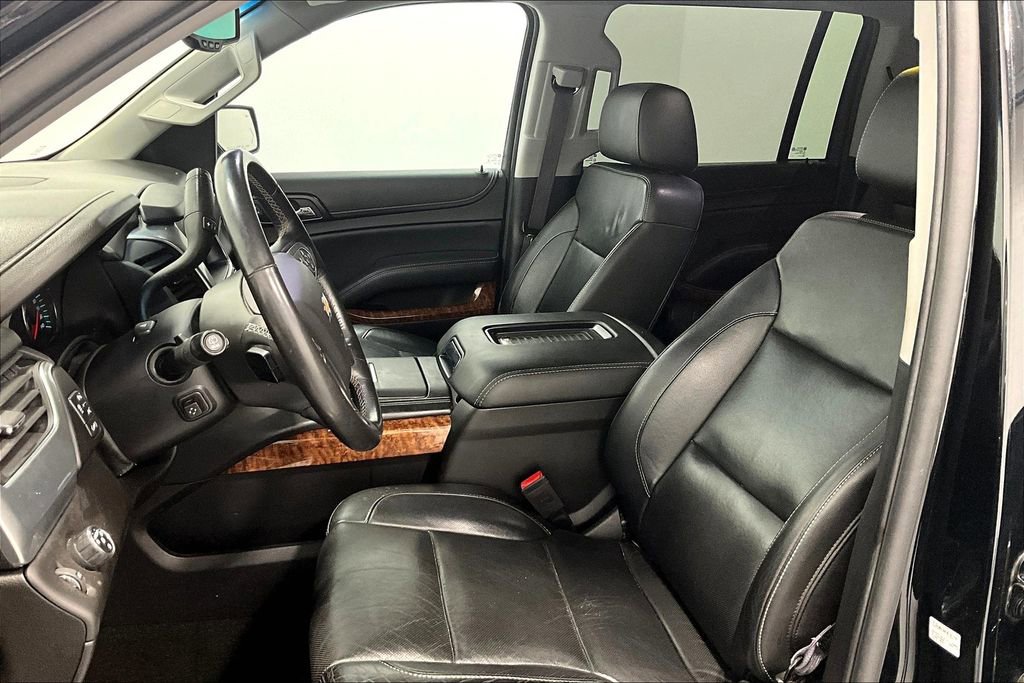 Used 2017 Chevrolet Suburban Premier image 33