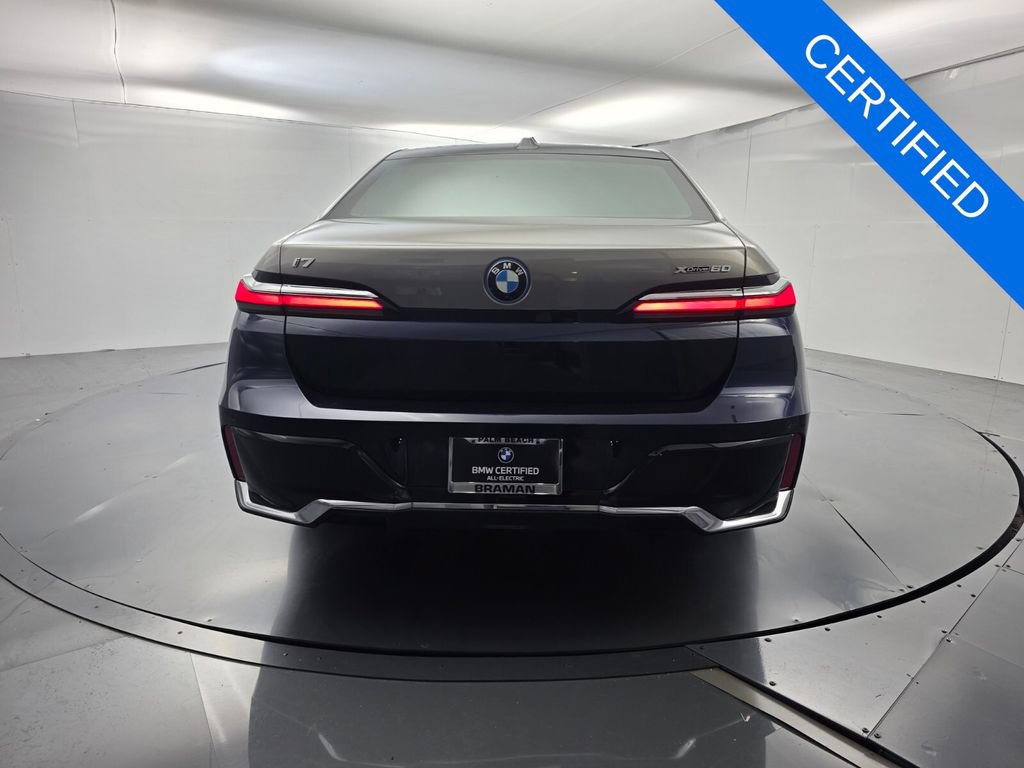 Used 2023 BMW i7 xDrive60 AWD/4WD image 5