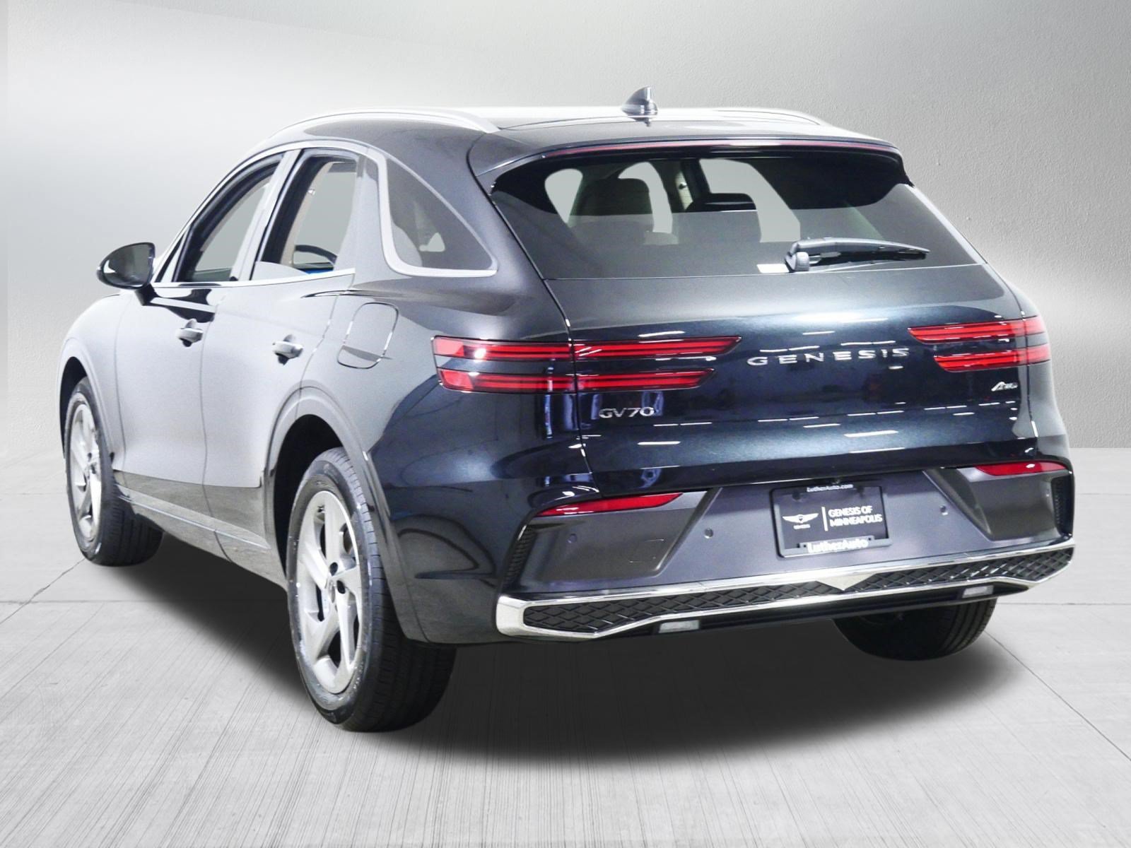 Certified 2026 Genesis GV70 2.5T AWD/4WD image 5