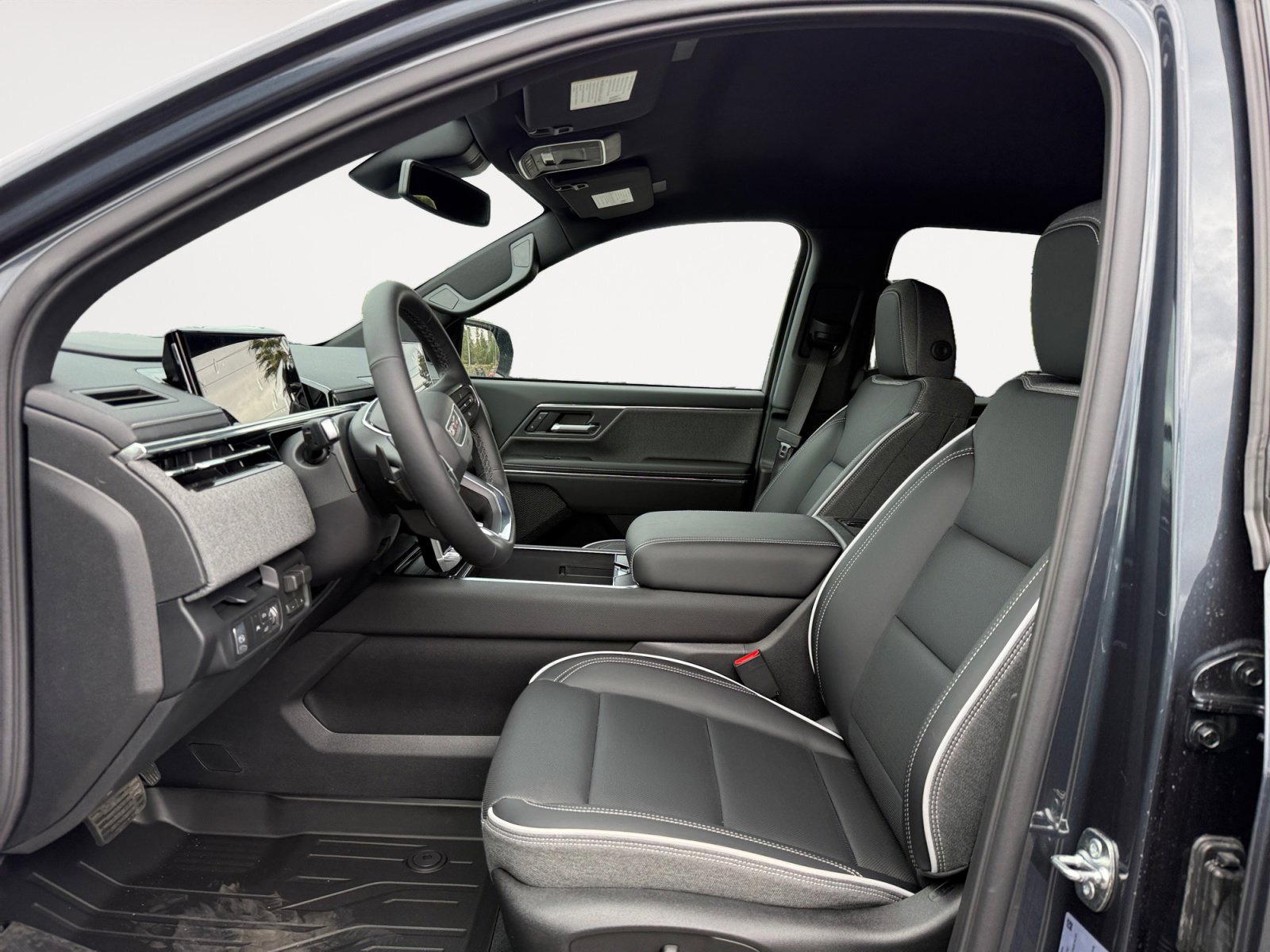 New 2026 GMC Sierra EV Elevation w/ LPO, Elevation Dark Package image 10