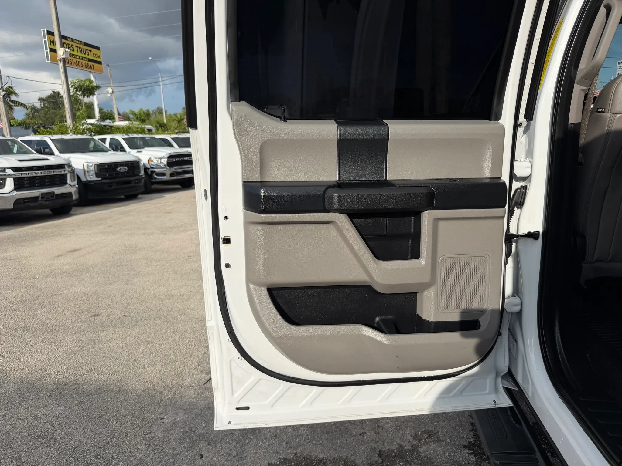 Used 2019 Ford F450 XL w/ Power Equipment Group AWD/4WD image 16
