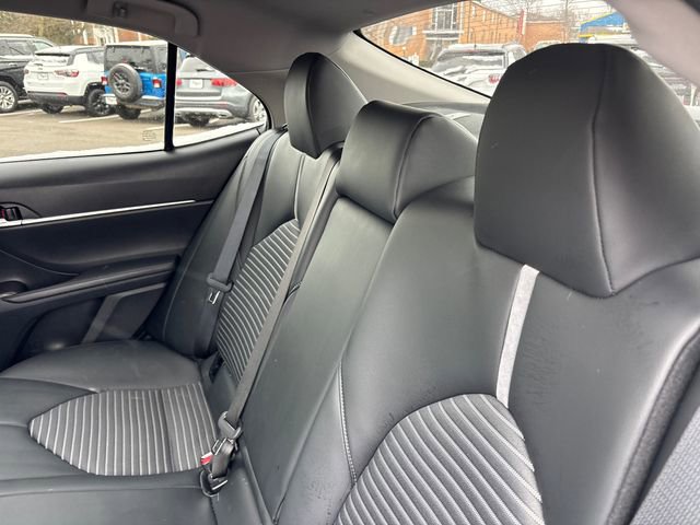 Used 2024 Toyota Camry SE image 27
