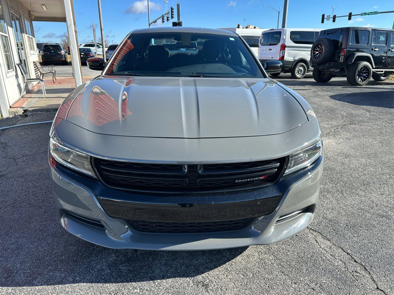 Used 2023 Dodge Charger SXT w/ Blacktop Package image 2