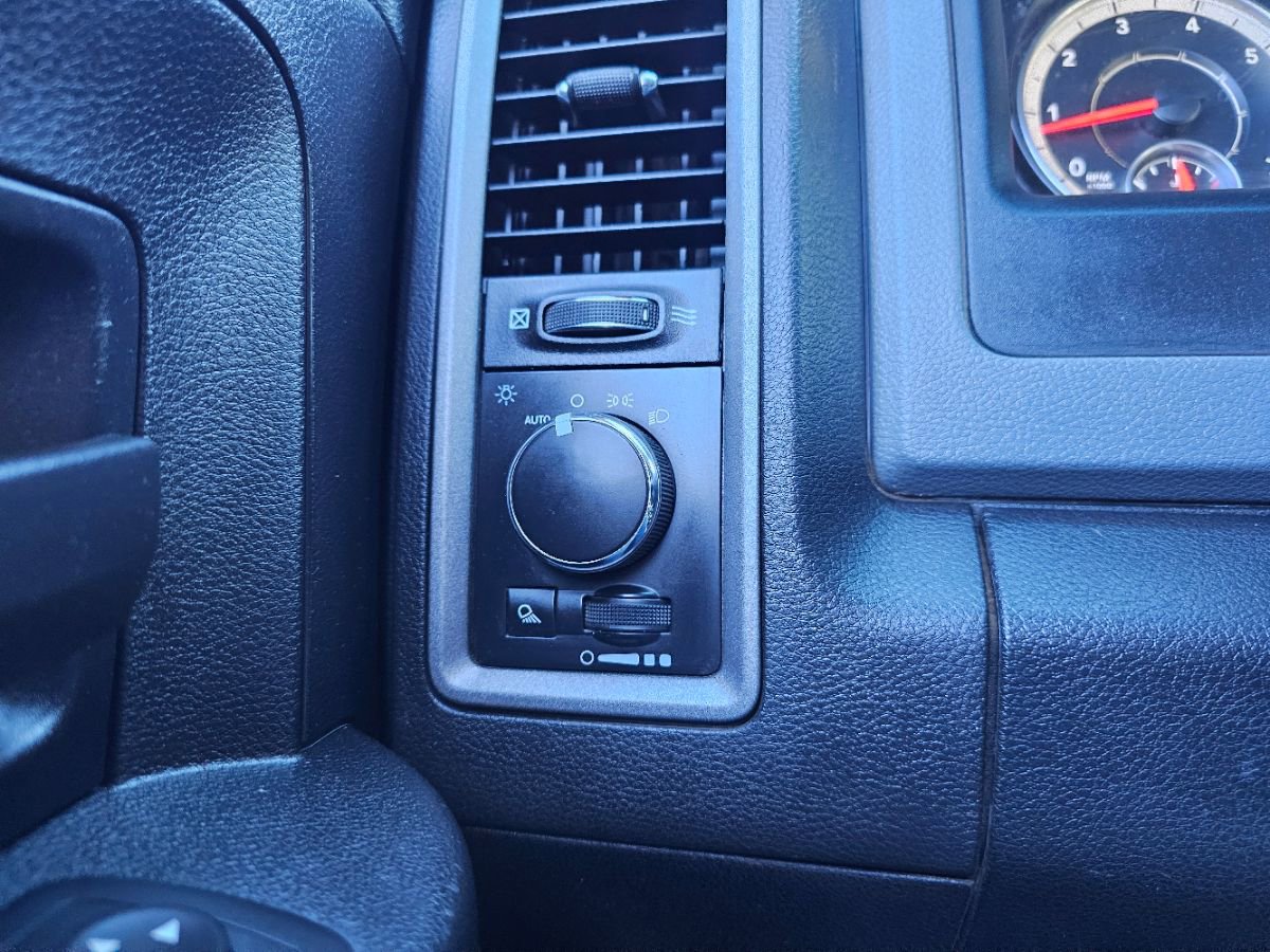 Used 2017 RAM 3500 Tradesman w/ Protection Group image 35