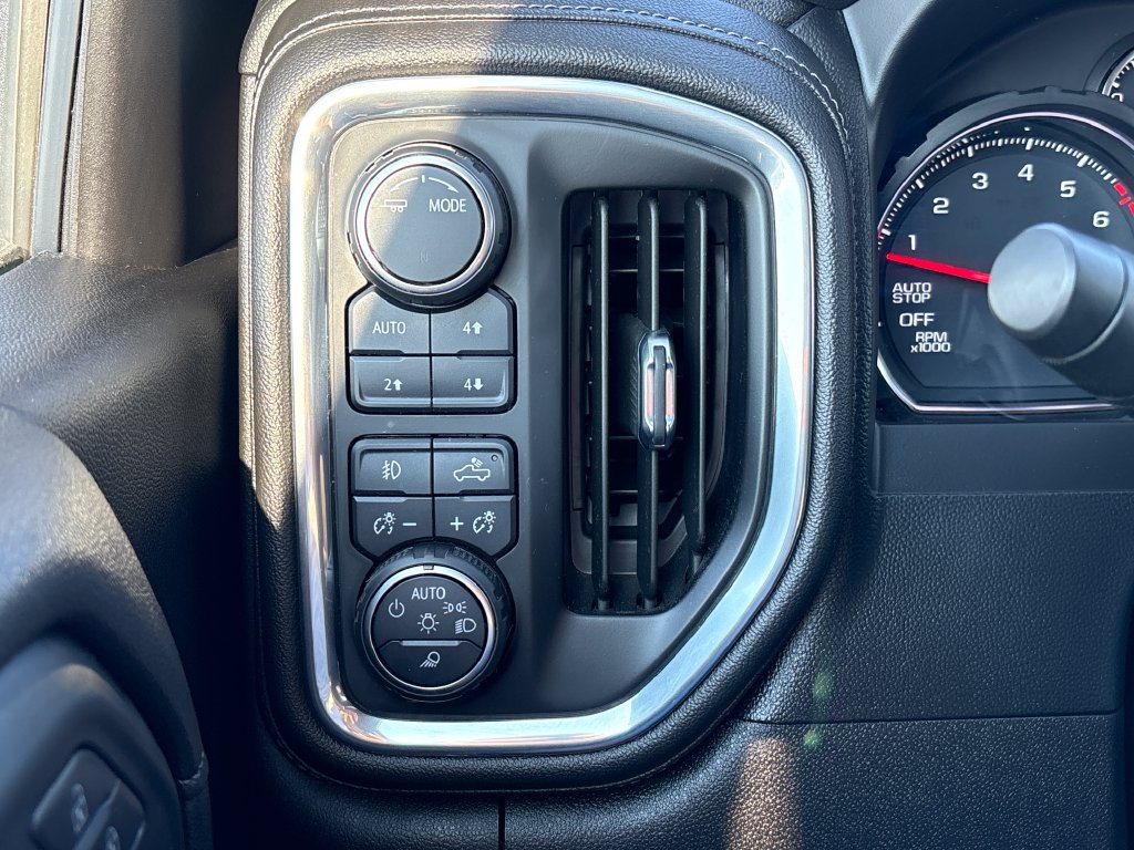 Used 2021 Chevrolet Silverado 1500 LT Trail Boss w/ Convenience Package II AWD/4WD image 44