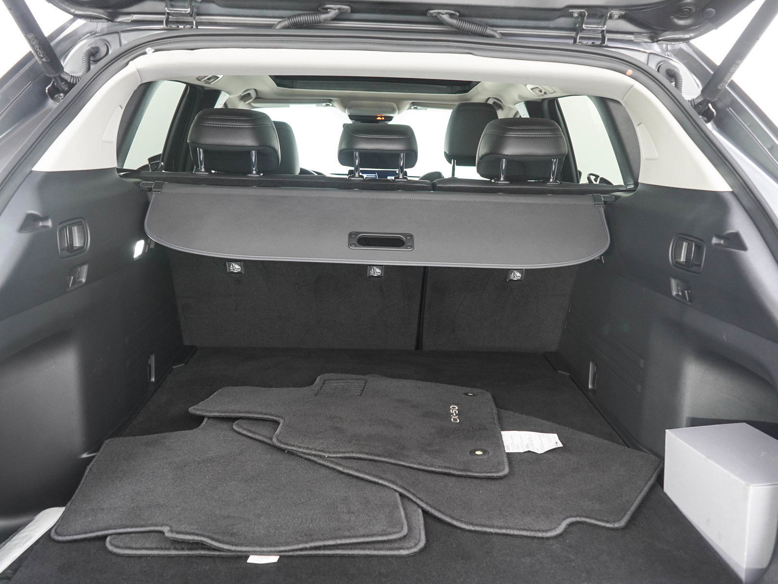 Certified 2026 MAZDA CX-50 AWD 2.5 S w/ Cargo Package image 9