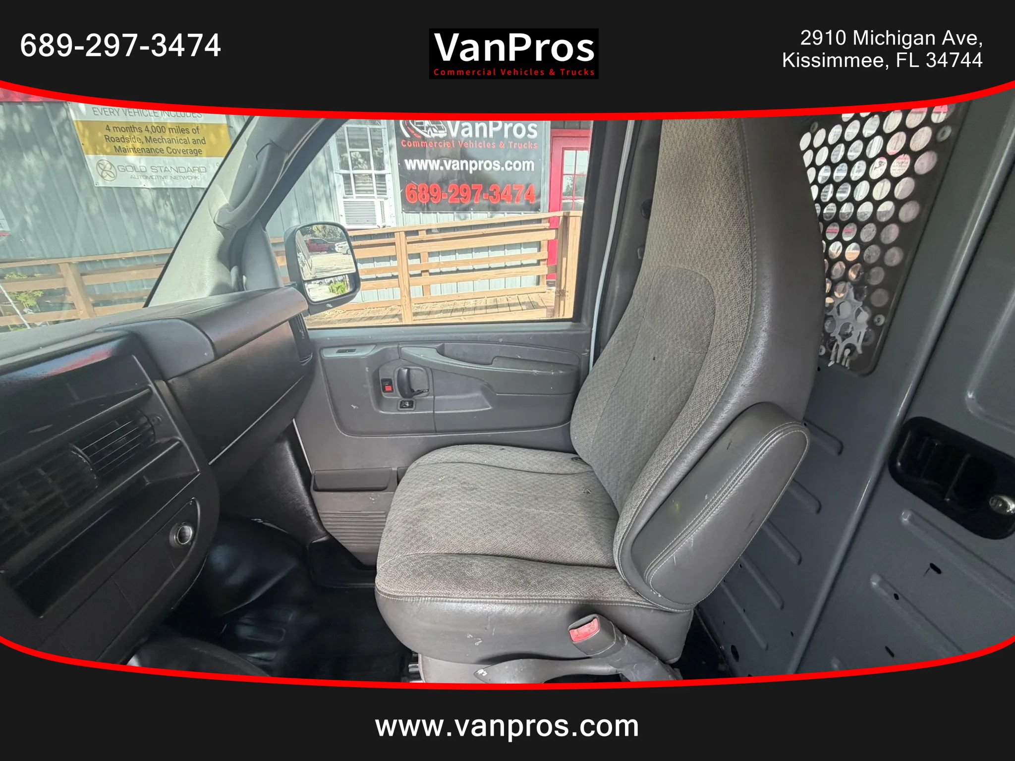 Used 2014 Chevrolet Express 3500 Extended RWD image 11