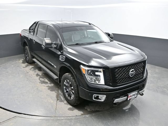 Used 2016 Nissan Titan PRO-4X w/ Pro-4x Convenience Package AWD/4WD image 38