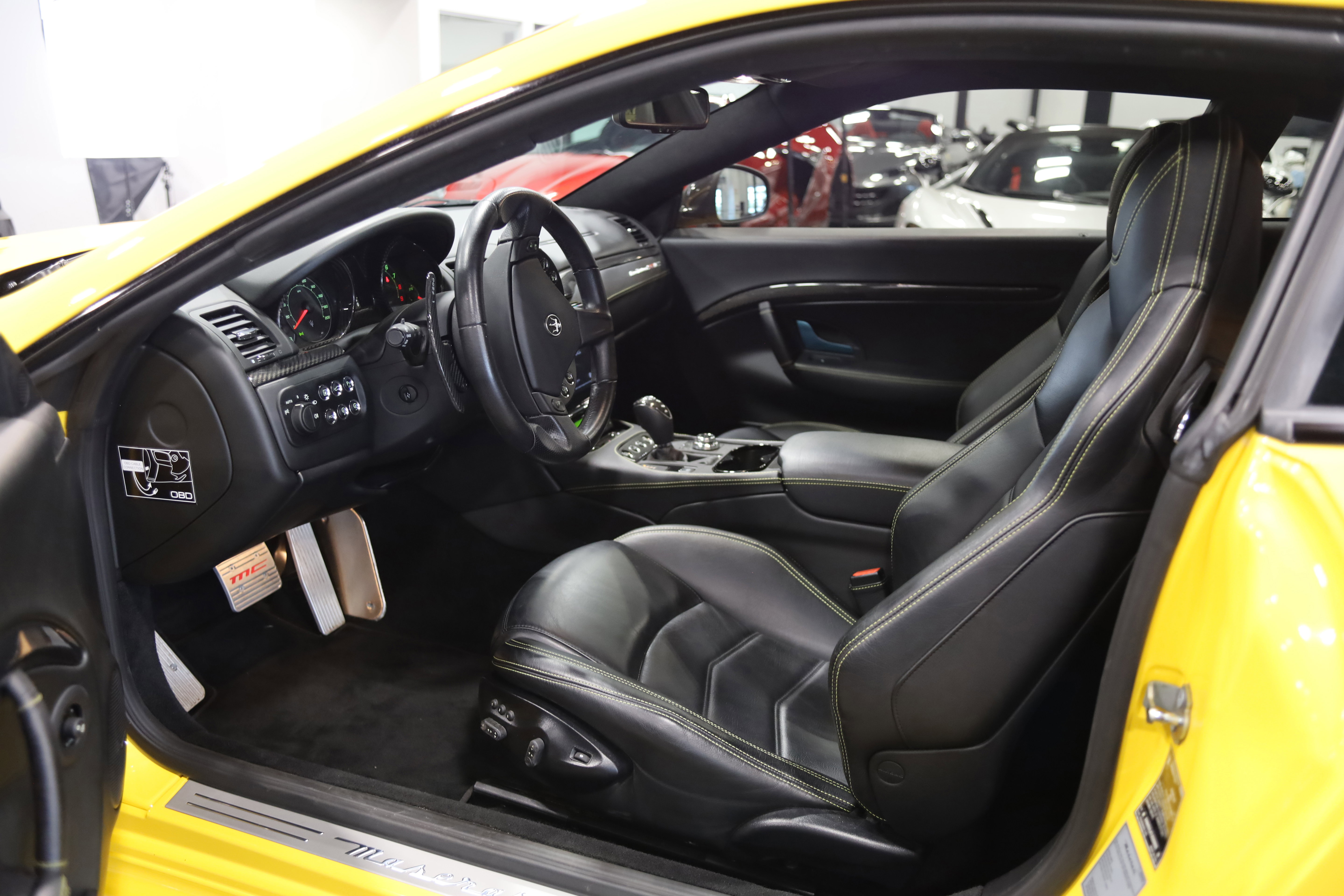 Used 2018 Maserati GranTurismo MC RWD image 17