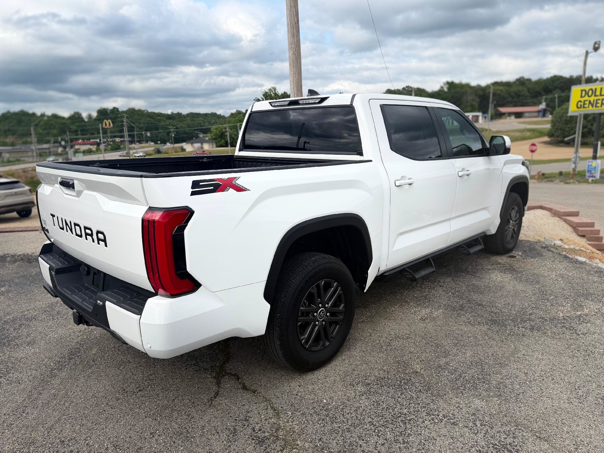 Used 2024 Toyota Tundra SR5 w/ SR5 Convenience Package AWD/4WD image 5