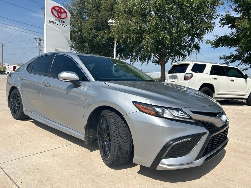 Used 2024 Toyota Camry XSE w/ Cold Weather Package FWD image 3