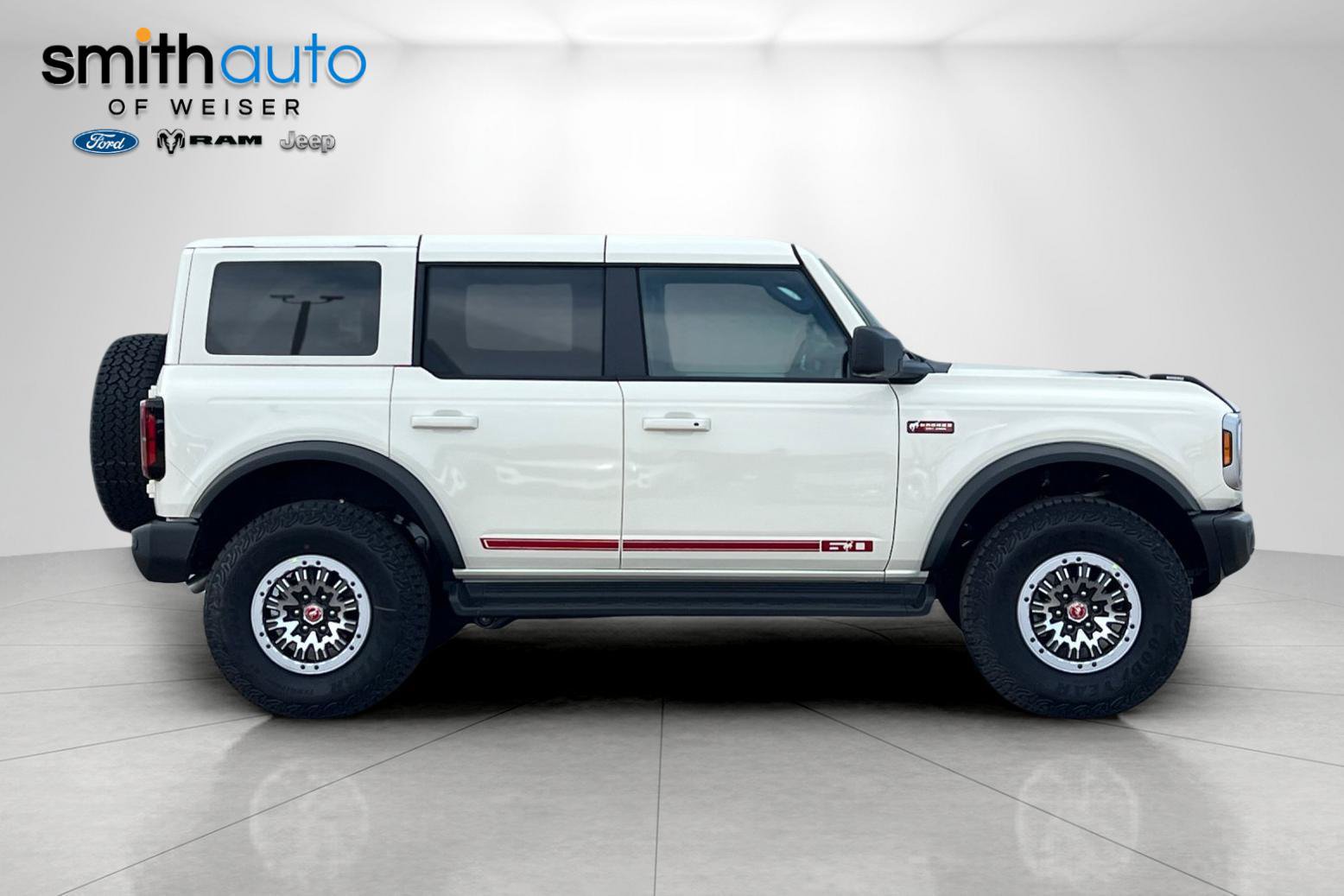 New 2026 Ford Bronco Outer Banks w/ Sasquatch Package AWD/4WD image 3