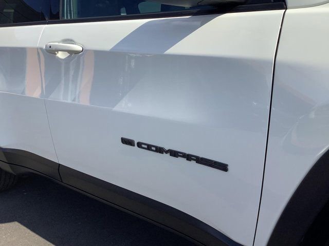 Used 2021 Jeep Compass 80th Special Edition w/ Driver Assistance Group image 40