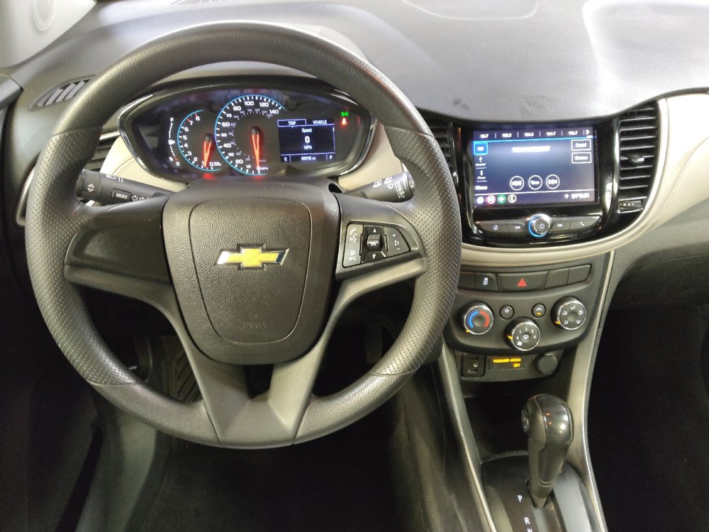 Used 2020 Chevrolet Trax LS image 22
