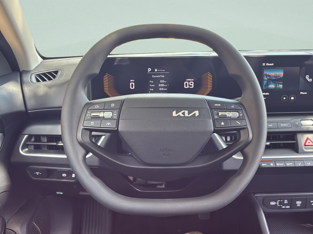 New 2026 Kia K4 FWD image 25