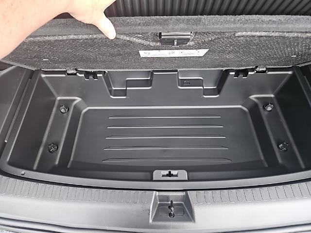 New 2026 Chevrolet Traverse RS w/ LPO, Floor Liner Package image 27