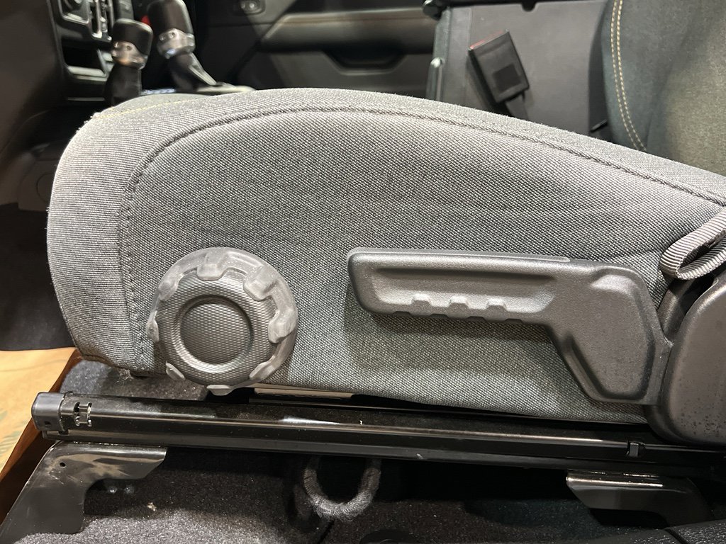 Used 2025 Jeep Wrangler Backcountry image 14