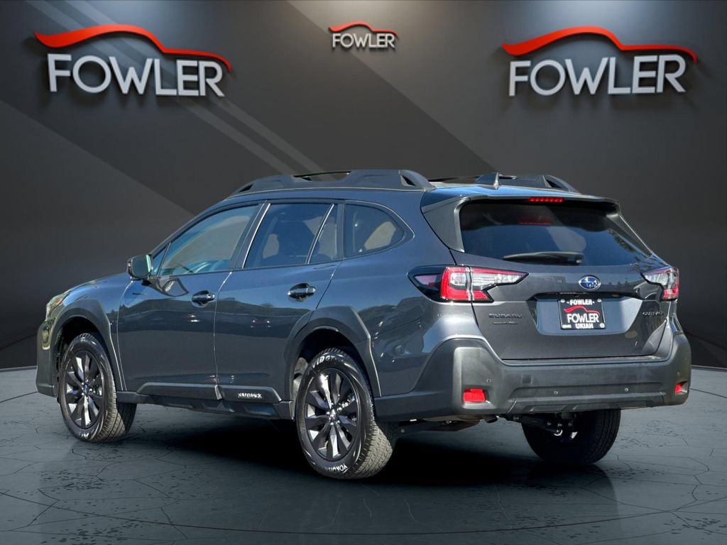Used 2025 Subaru Outback Onyx Edition AWD/4WD image 3