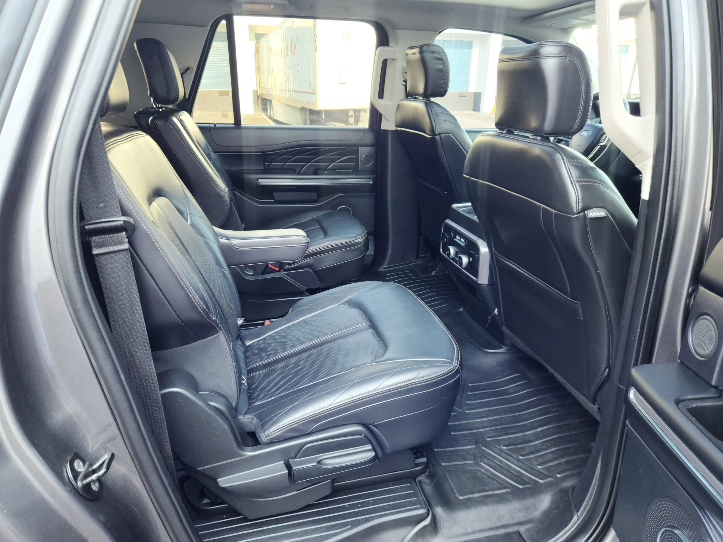 Used 2021 Ford Expedition Max Platinum AWD/4WD image 21