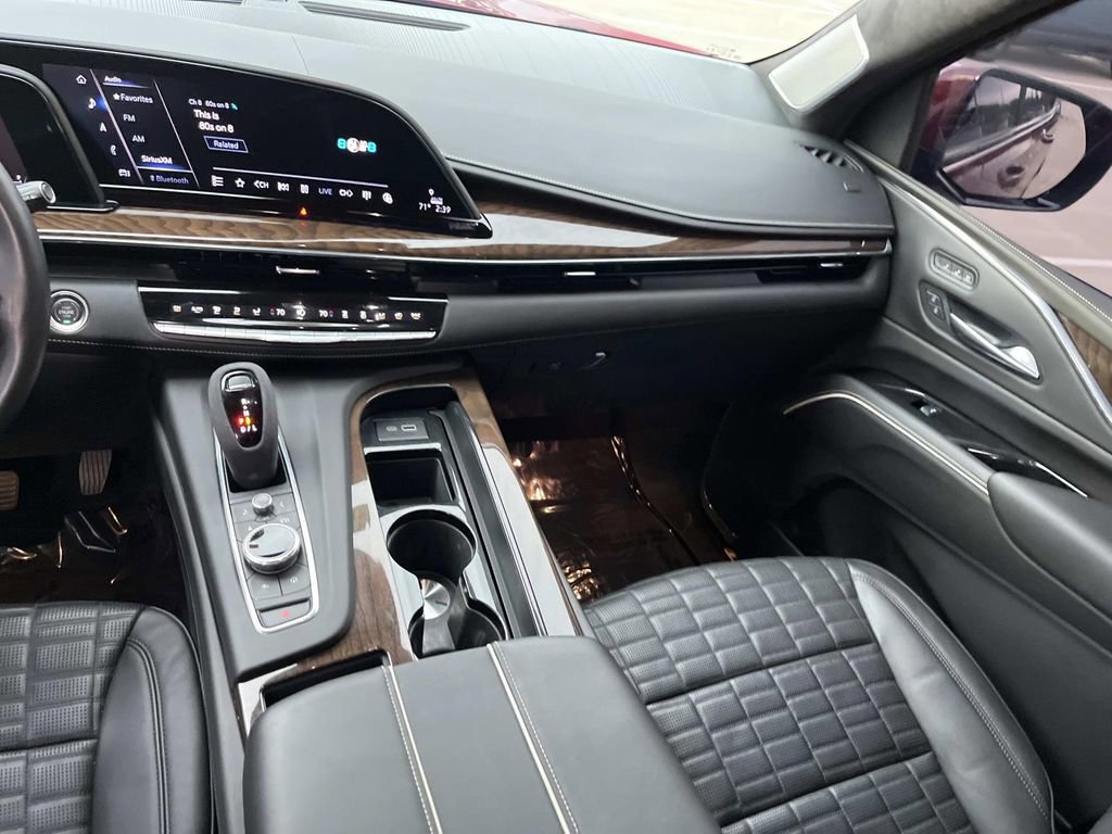 Certified 2024 Cadillac Escalade Sport Platinum w/ Heavy-Duty Trailer Package image 15