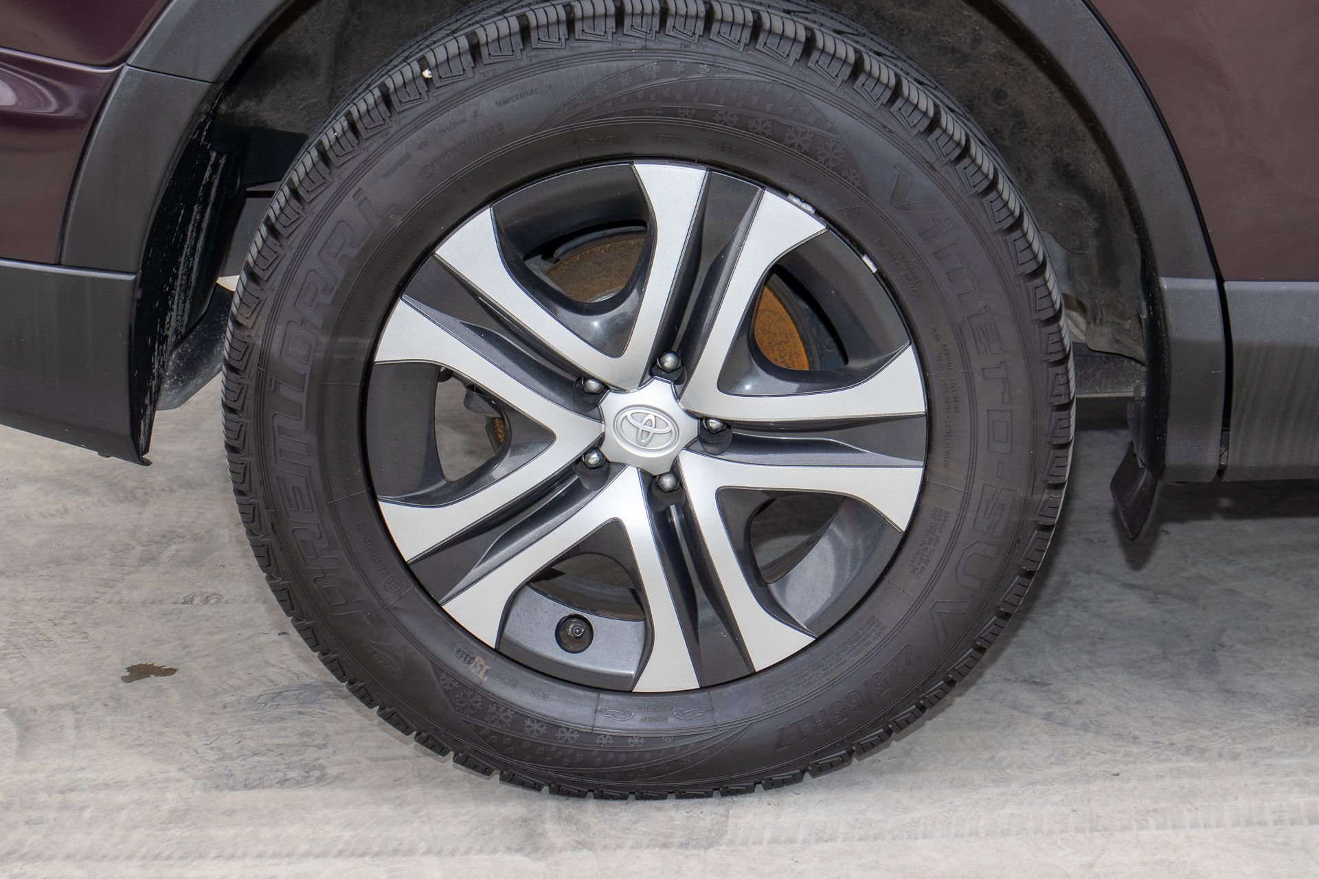 Used 2018 Toyota RAV4 LE image 35