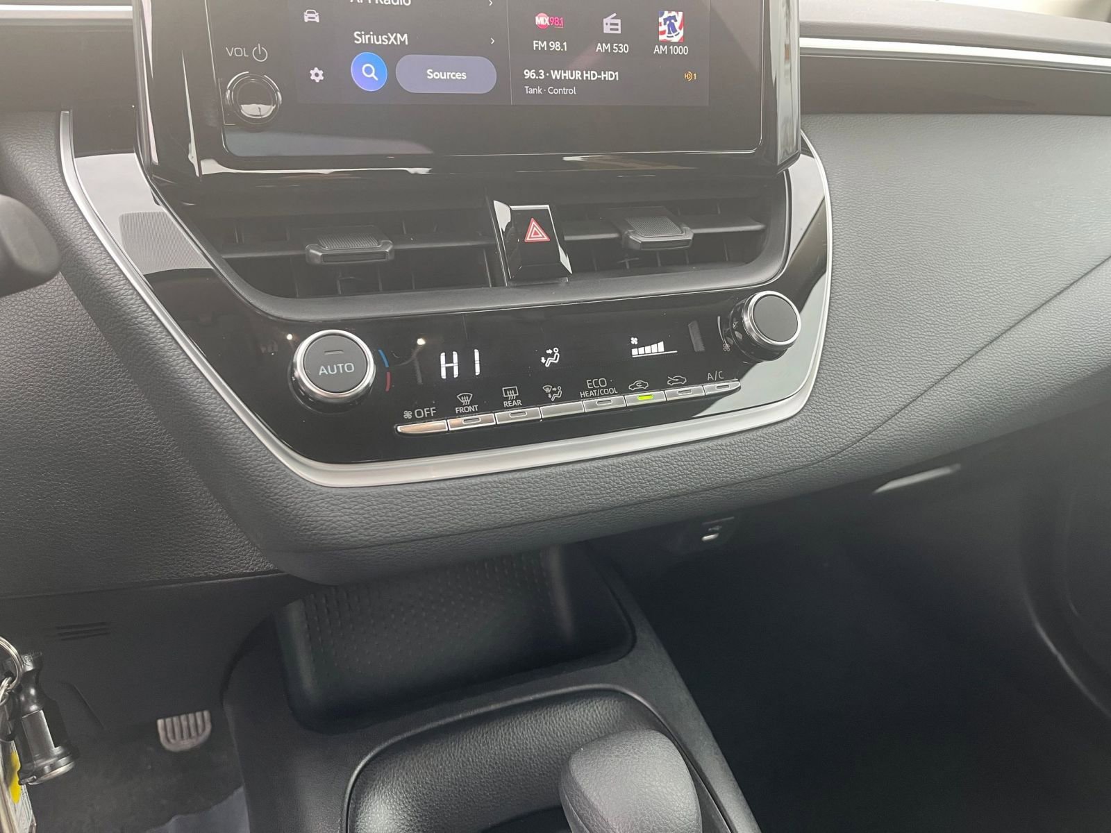 Used 2025 Toyota Corolla LE image 17