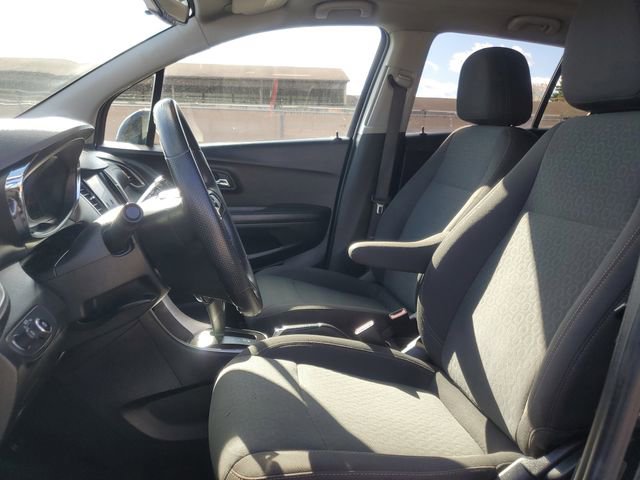 Used 2021 Chevrolet Trax LS w/ Tint and Cruise Package image 11